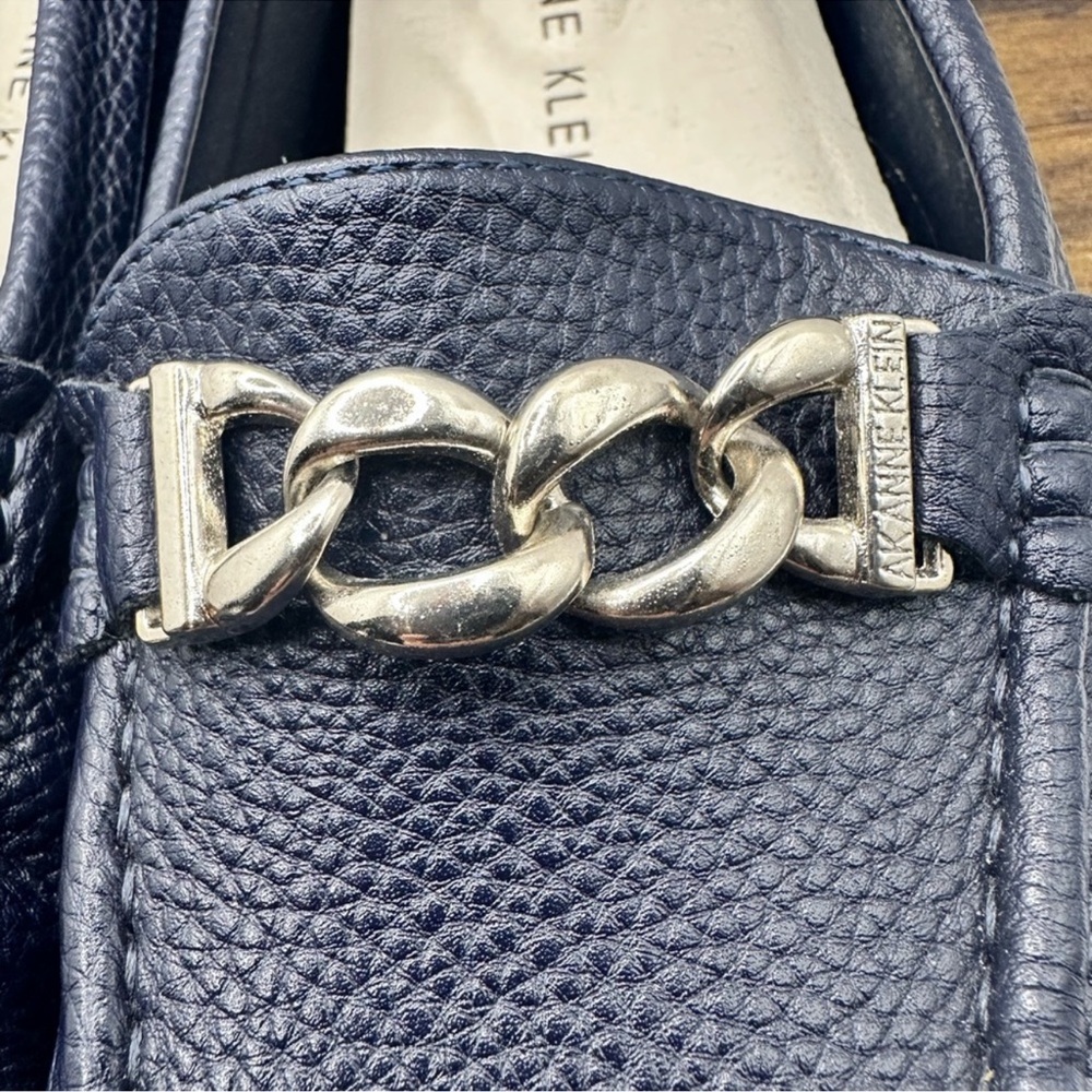 Anne Klein iFlex Silvee Blue Pebbled Leather Chain Loafer 7.5 - Picture 7 of 8